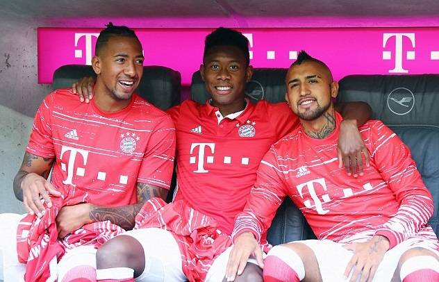 门员面前一 门员面前一