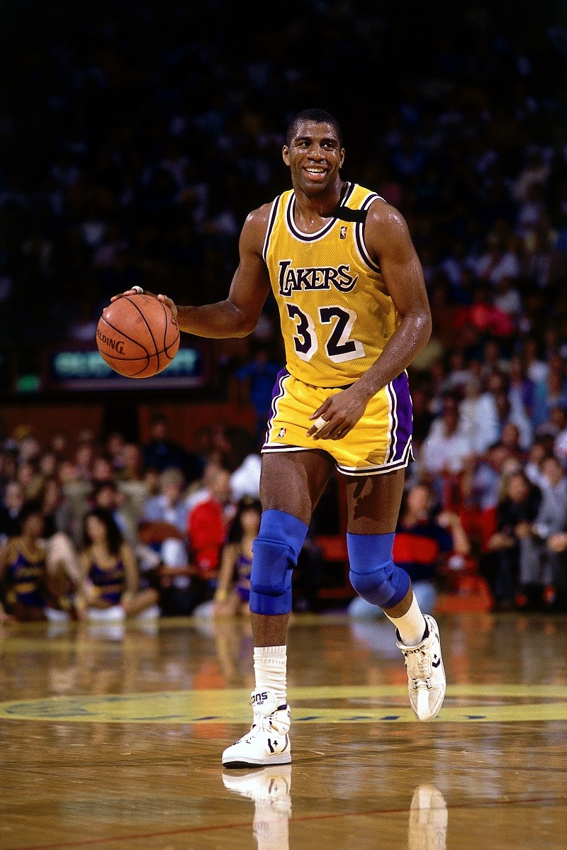 对铲球者出 对铲球者出